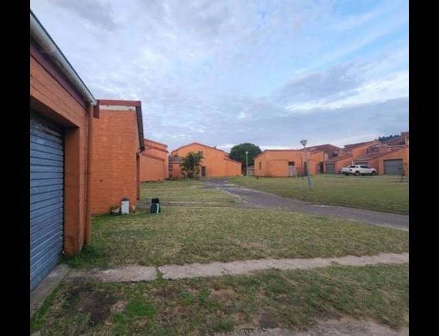 3 BEDROOM COMPLEX FOR SALE IN MEER EN SEE